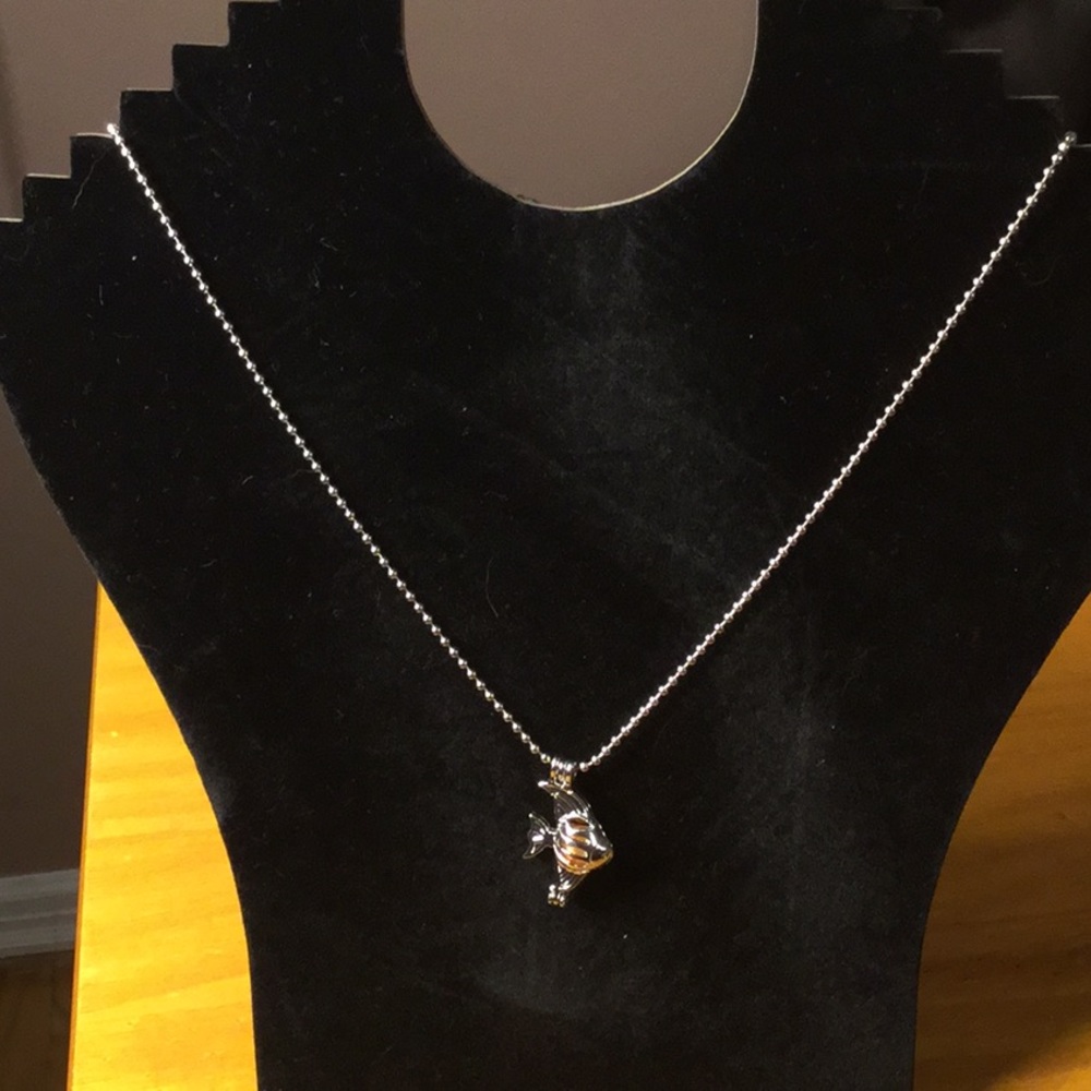Fish Cage Pendant Necklace w/Pearl (Brand New)
